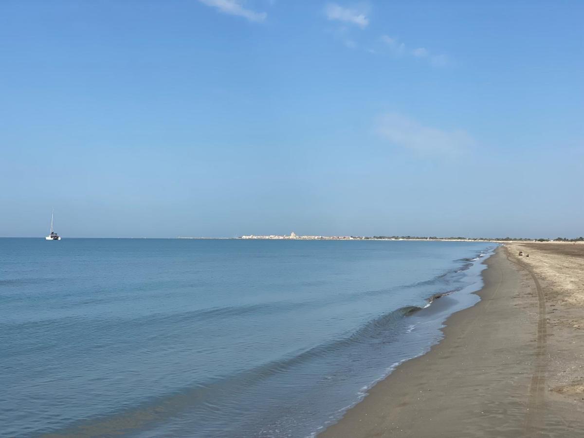 Appartement Duplex Climatise Le Trident Saintes-Maries-de-la-Mer Exterior photo